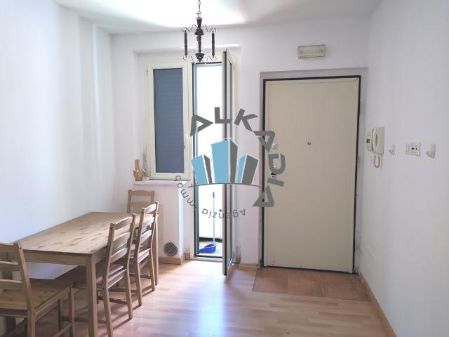 Appartamento in affitto a Centro, Marche