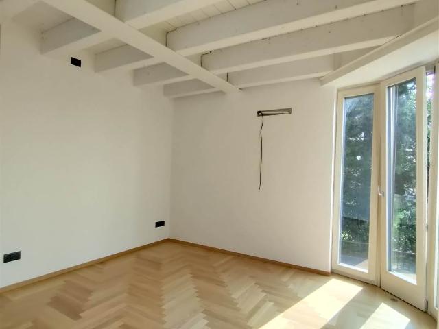 Appartamento in affitto a Est, Brenzone