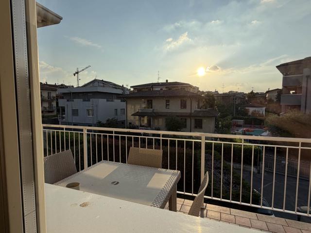Appartamento in affitto a Desenzano Del Garda, Lombardia
