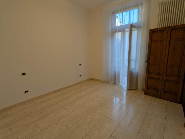 Appartamento in affitto a Zona Centro, Brescia
