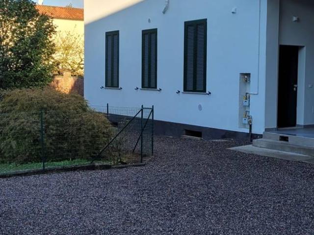 Appartamento in affitto a Stella, Saronno