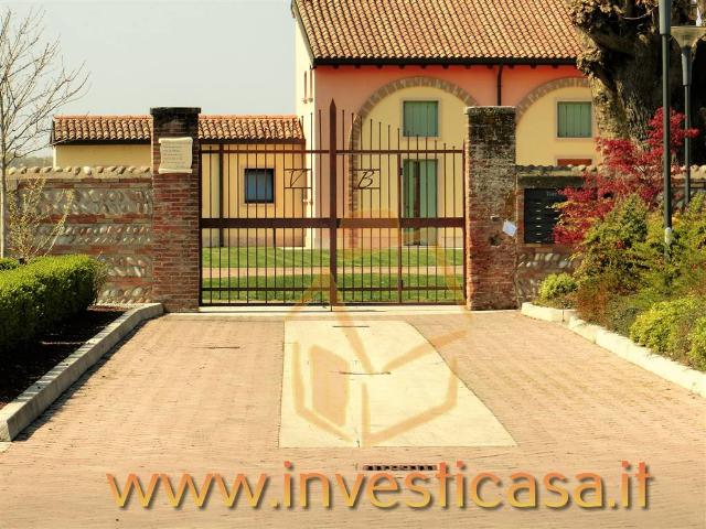 Appartamento in affitto a Borgo Mantovano, Revere