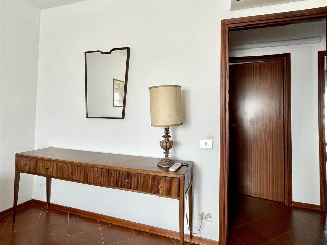 Appartamento in affitto a Mezzana, Prato