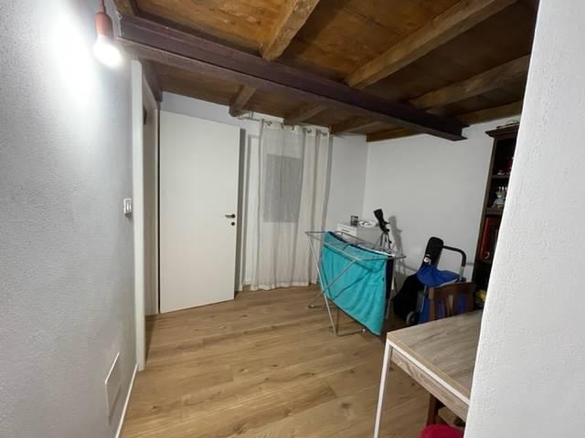 Appartamento in affitto a Centro Direzionale, Prato