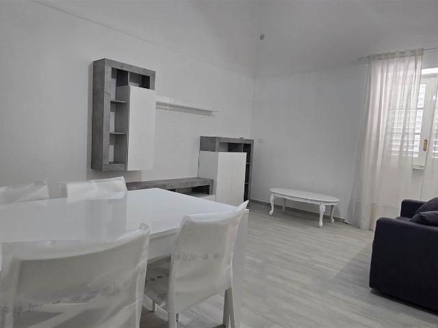Appartamento in affitto a Municipalità 2, Campania