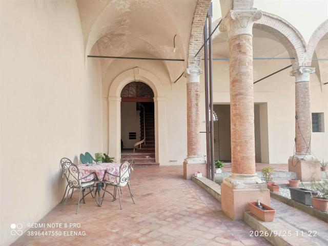 Appartamento in affitto a Mirandola, Modena