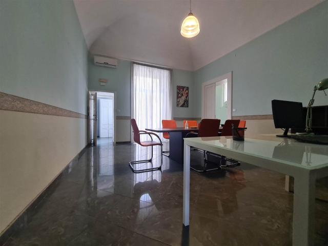 Appartamento in affitto a Municipalità 2, Campania