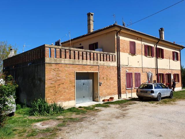 Appartamento in affitto a Vallefoglia, Marche