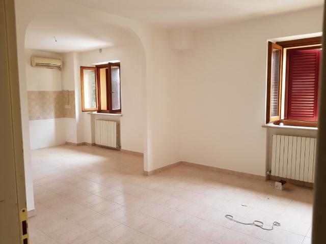 Appartamento in affitto a Vallefoglia, Marche