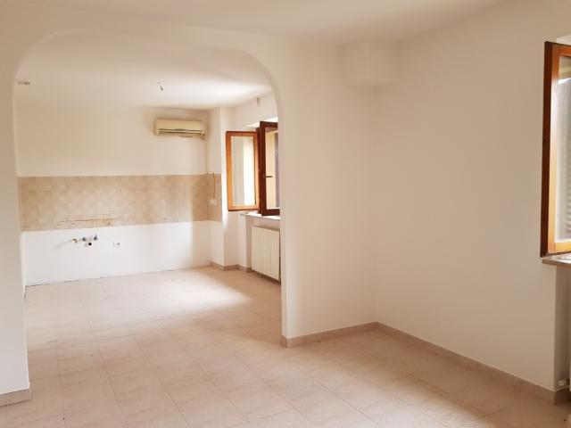 Appartamento in affitto a Vallefoglia, Marche
