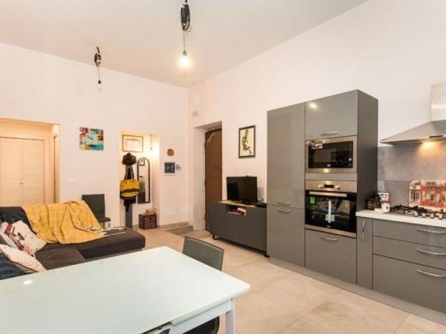 Appartamento in affitto a Circoscrizione 4, Piemonte