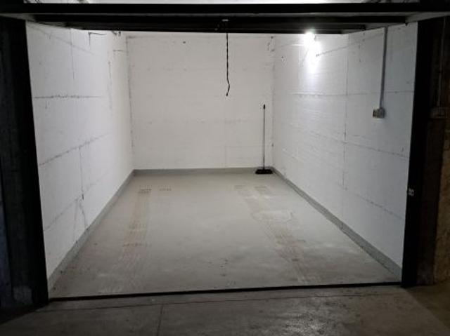 Box in affitto a Segrate, Lombardia