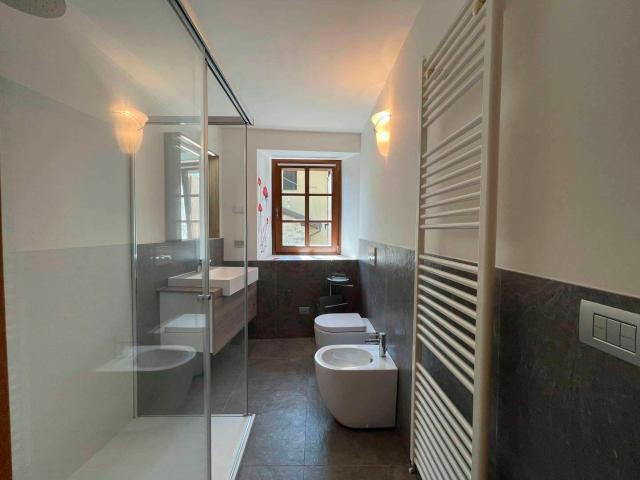 Villa Indipendente in affitto a Colognola, Casazza