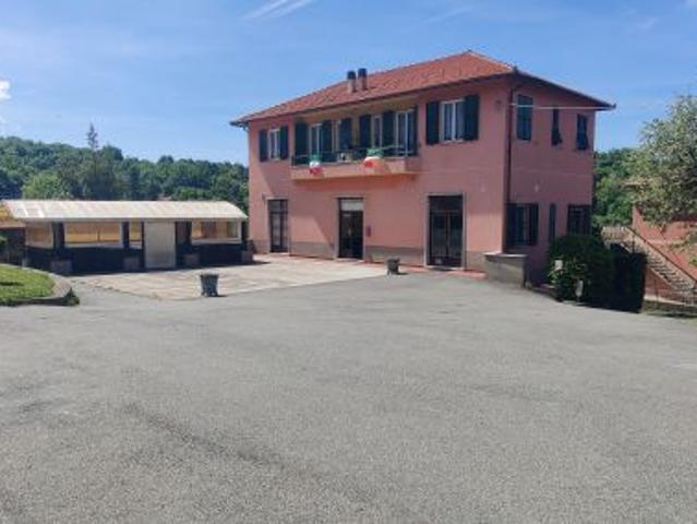 Locale Commerciale in affitto a Sant'olcese, Liguria