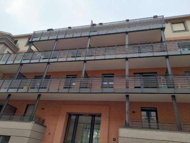 Appartamento in affitto a Municipio 6, Milano