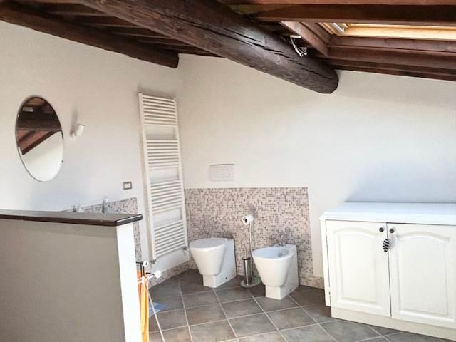 Villa Indipendente in affitto a Centro Direzionale, Prato