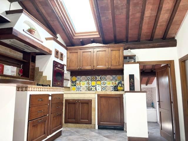 Appartamento in affitto a Castellare, Scandicci