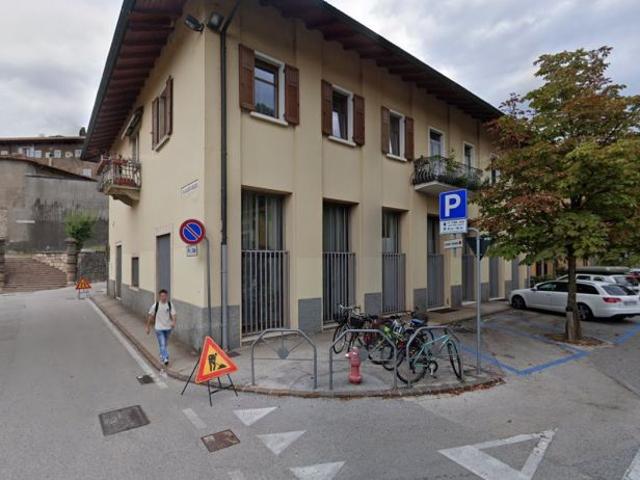 Ufficio in affitto a Territorio Val d'Adige, Trento