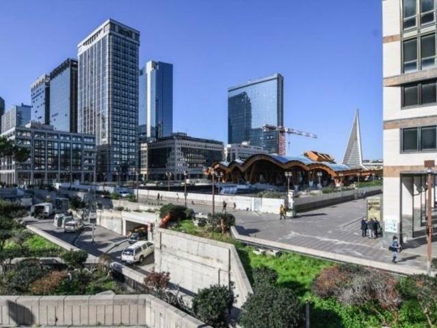 Ufficio in affitto a Napola, Campania