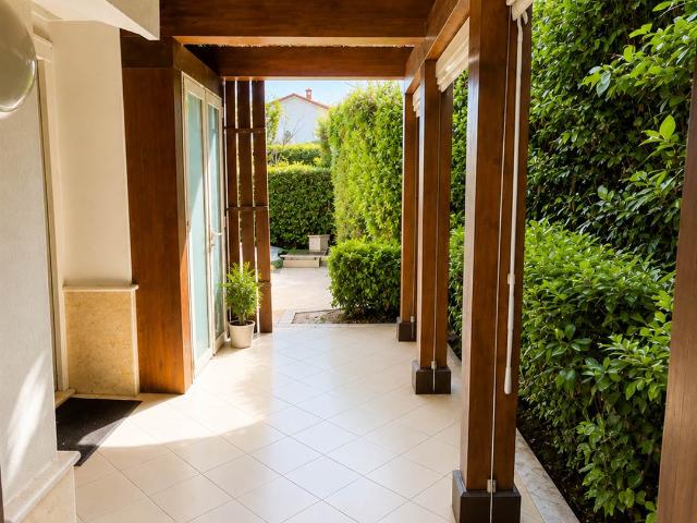 Villa Indipendente in affitto a Vittoria Apuana, Forte Dei Marmi