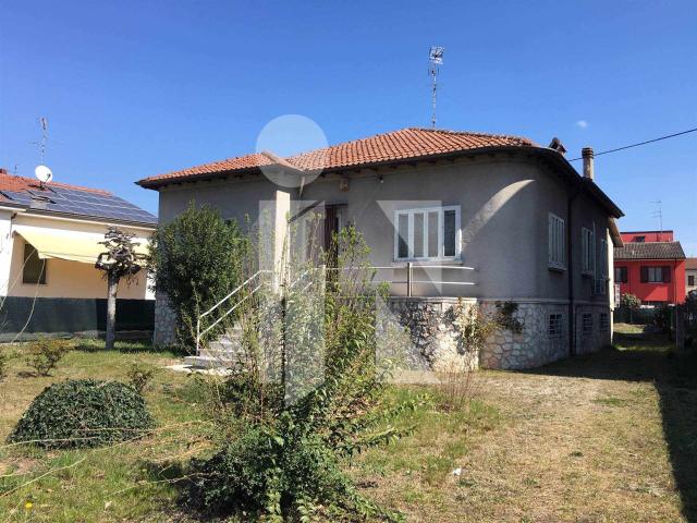 Villa Indipendente in affitto a Borgo Mantovano, Revere