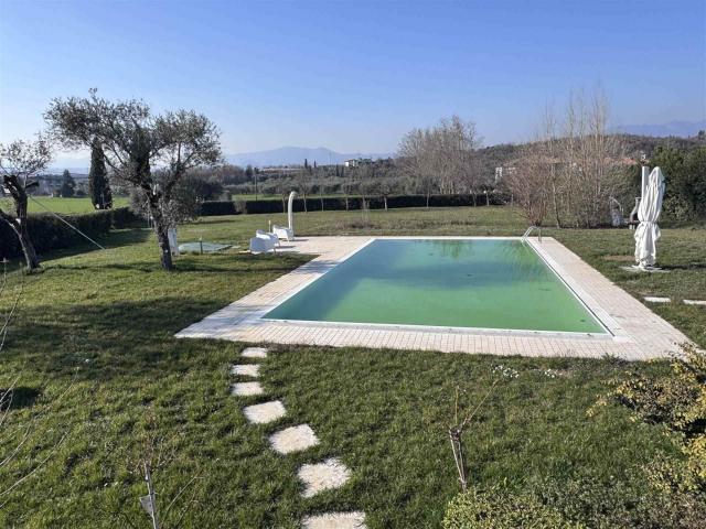 Villa Indipendente in affitto a Zona Centro, Brescia