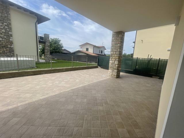 Villa Indipendente in affitto a Montinelle, Manerba Del Garda