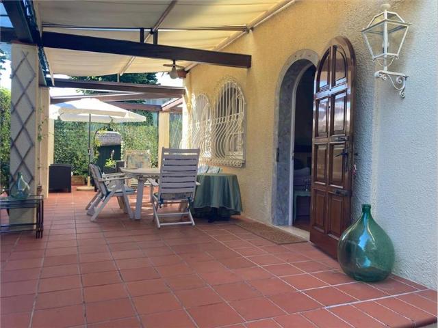 Villa Indipendente in affitto a Roma Imperiale, Forte Dei Marmi