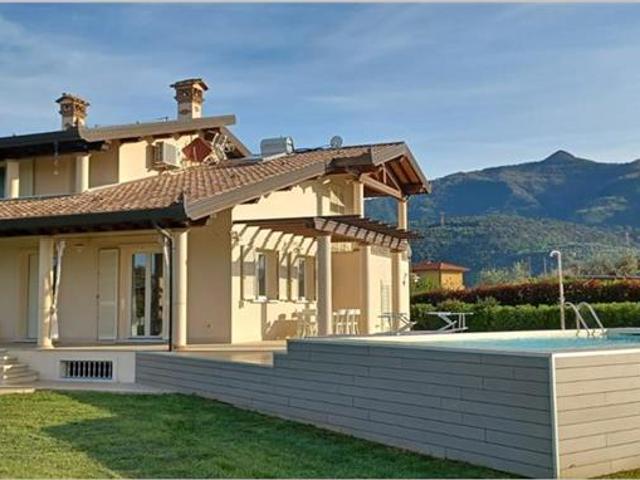 Villa Indipendente in affitto a Seravezza, Toscana