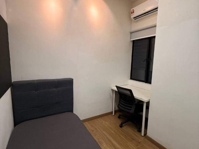 Room for rent in Petaling, Alam Impian