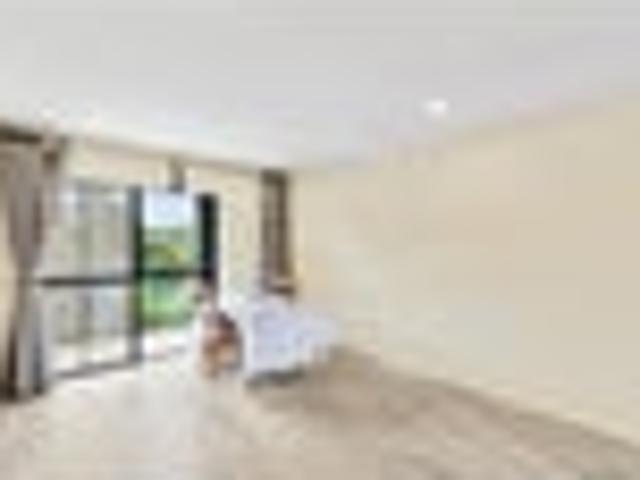 Apartment for sale in Paremoremo, Oroua County
