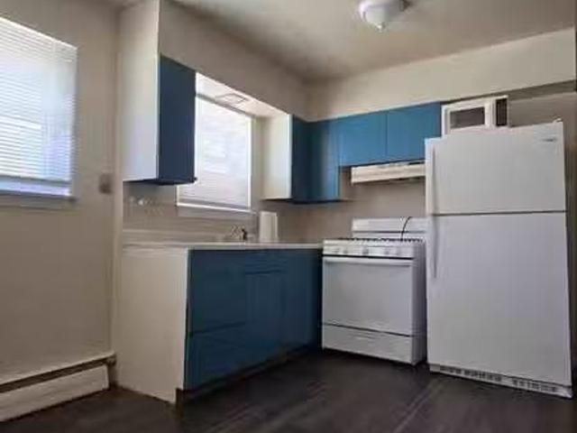 Condo for rent in Bedford Park