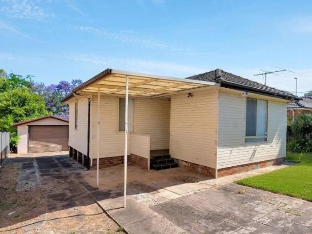 House for rent in Mays Hill, Sydney
