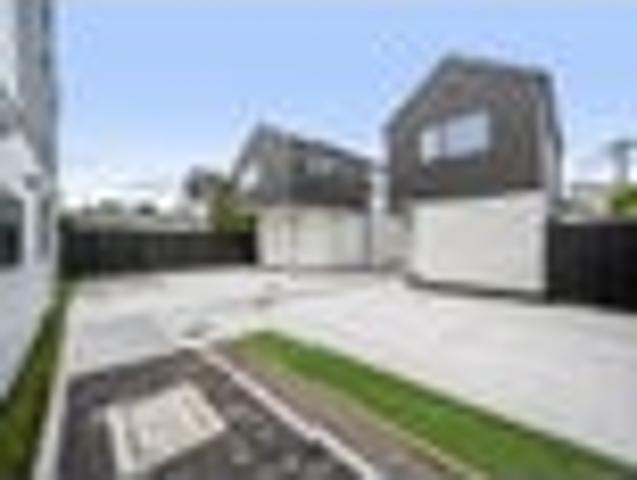 Townhouse for sale in Howick, Oroua County