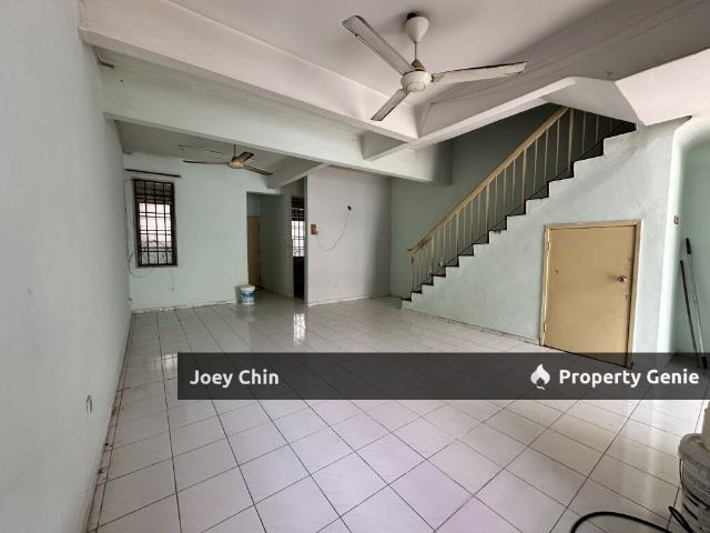 Terraced House for sale in Ulu Tiram, Johor