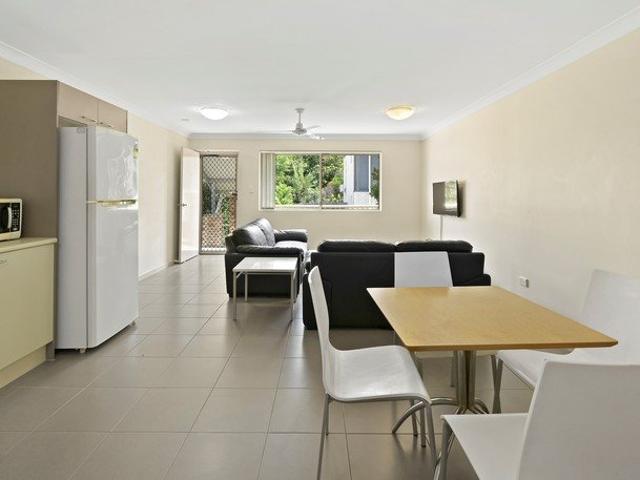 Apartment for rent in Toombul, Queensland