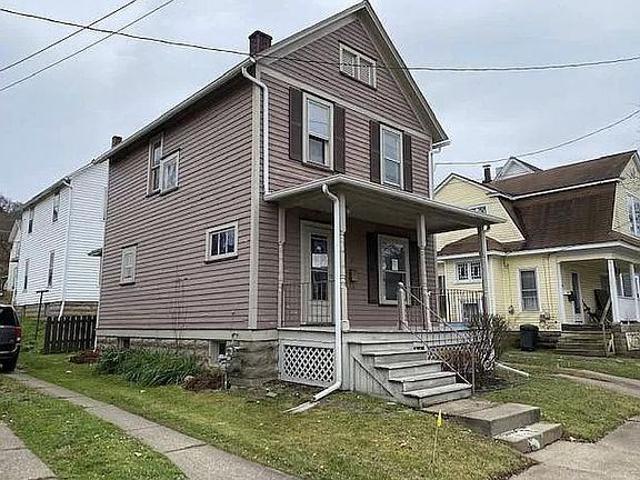 House for rent in Warren