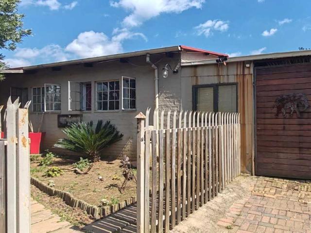 House for sale in Waterkloof, Gauteng