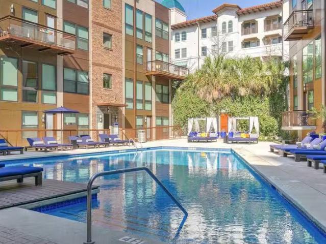 Condo for rent in Dallas