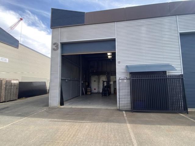 Warehouse for rent in Burleigh Junction Industrial Estate, Gold Coast City