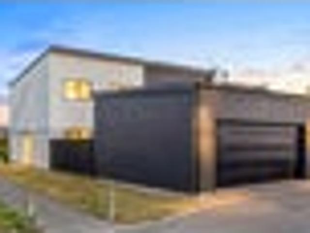 House for sale in Chaslands, Canterbury