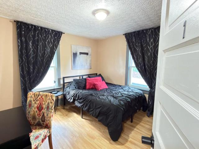 Room for rent in Summit, Ohio