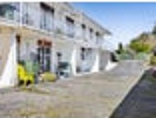 Apartment for sale in Stratford, Stratford District
