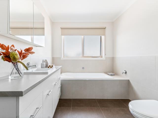 Townhouse for sale in Camerons Creek, Victoria