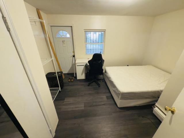 Room for rent in Arverne, New York