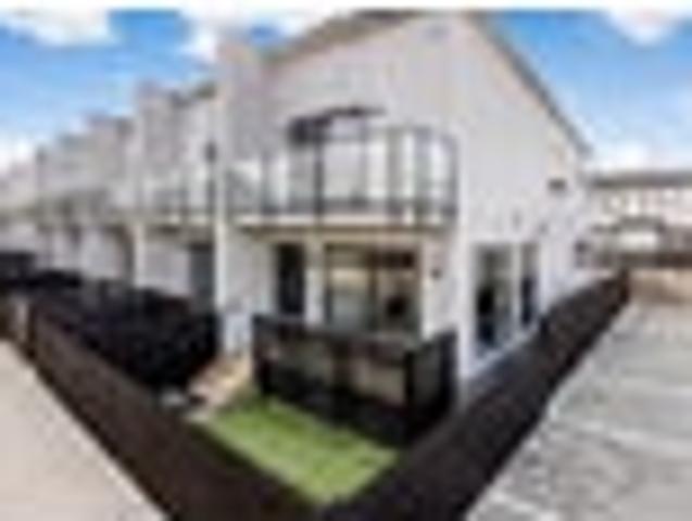 Townhouse for sale in East Tamaki