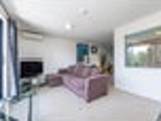 Apartment for sale in Wairau Valley