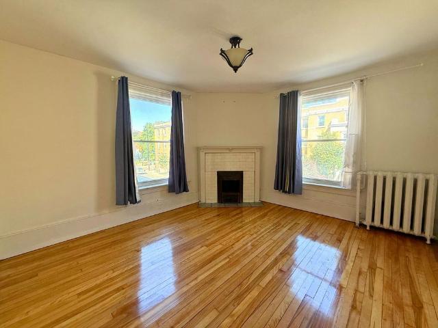 Apartment for rent in Mulhurst Bay, Ontario