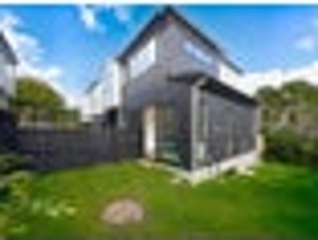 House for sale in Paremoremo, Oroua County
