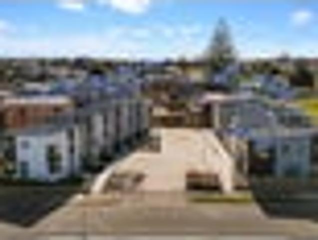 Townhouse for sale in Glen Innes, Oroua County